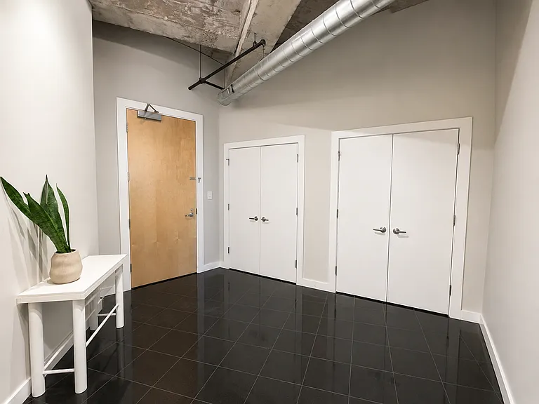 415 Saint Pauls Blvd — Photo 8