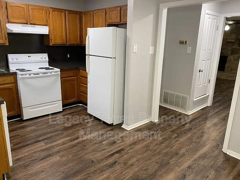 1604 Sun Valley Dr #B — Photo 14