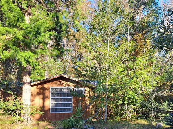 229 SW Memorial Dr, Fort White, FL 32038