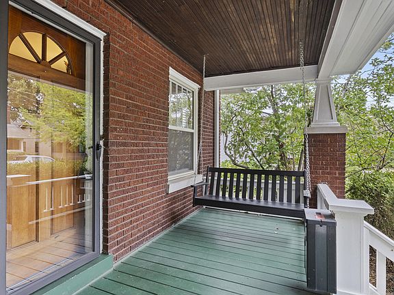 5th image of 734 Tremont Ave