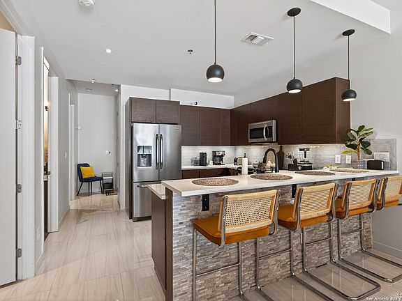 4th image of 17902 La Cantera UNIT 104