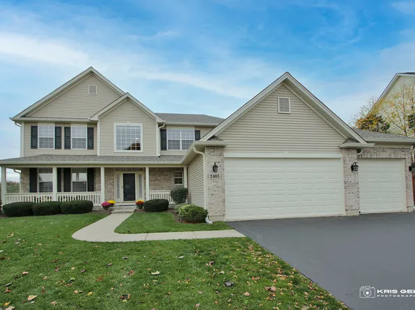 2403 Eisenhower Blvd, McHenry, IL 60051