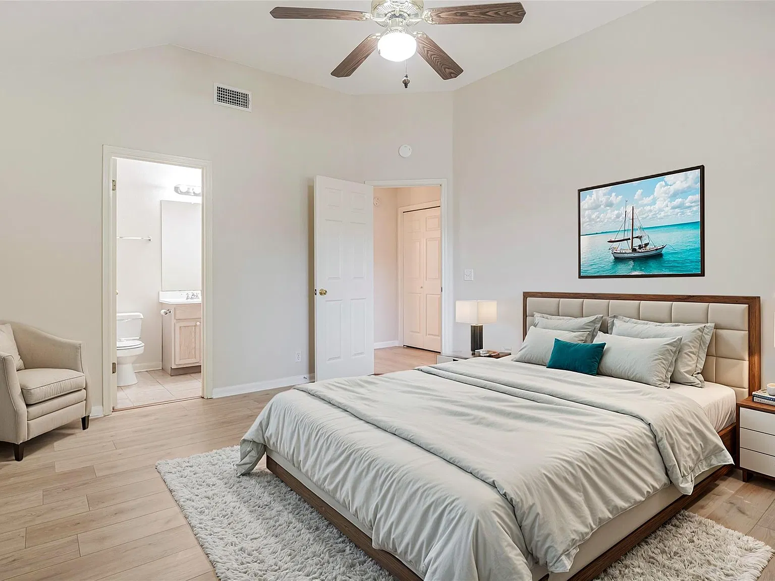 2 bed, 1.0 bath, 1007 sqft, $1,750 — Photo 4