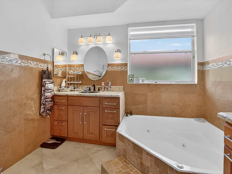 12466 Baywind Ct — Photo 25