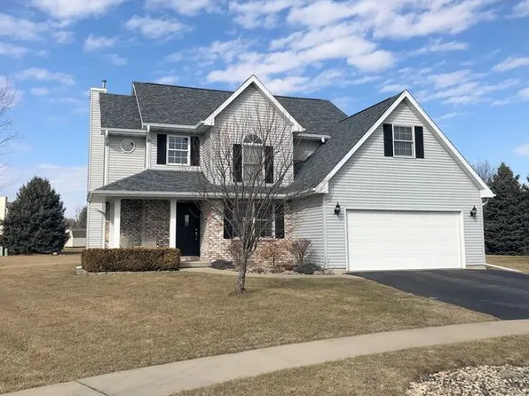 1141 Barbary Ct, Rochelle, IL 61068