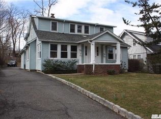 249 Nassau Rd #B, Huntington, NY 11743