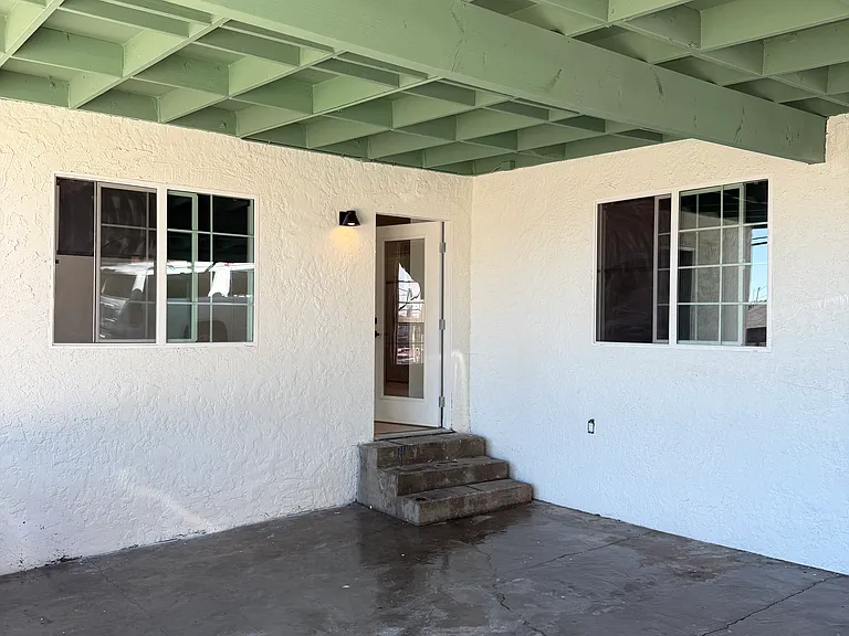 3205 Ganahl St — Photo 13