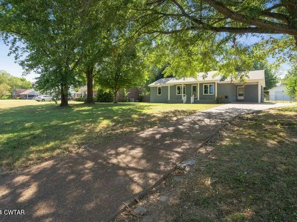 123 Hedgewood Dr, Lexington, TN 38351