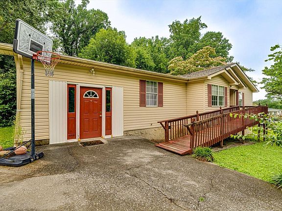 2nd image of 86 Bluff View Cir