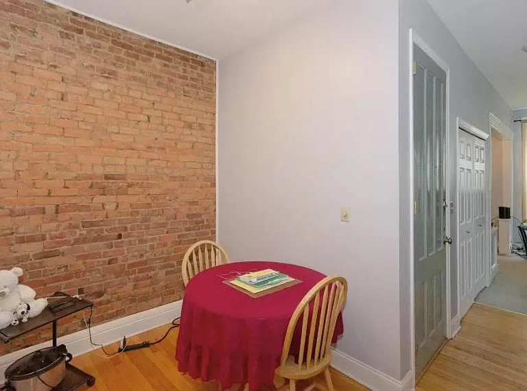 178 S Swan St #2 — Photo 7