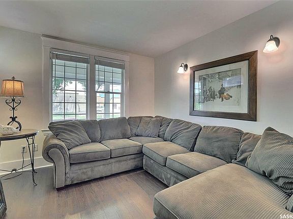 5th image of 1331 Elphinstone St
