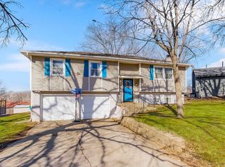 5908 Hauser Dr, Shawnee, KS 66216