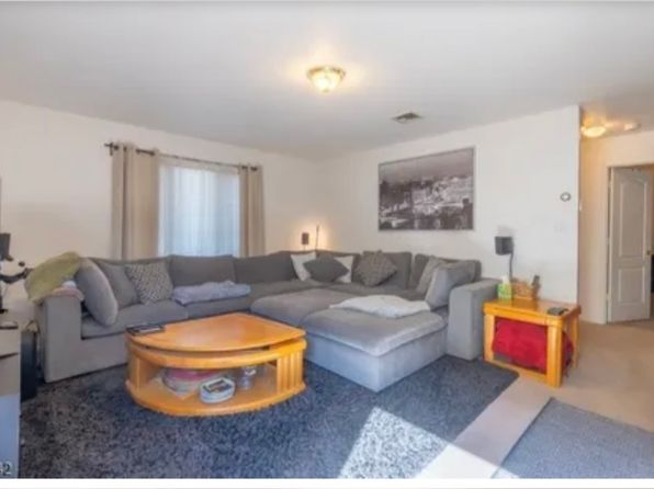 10 Livi Ct, Elmwood Park, NJ