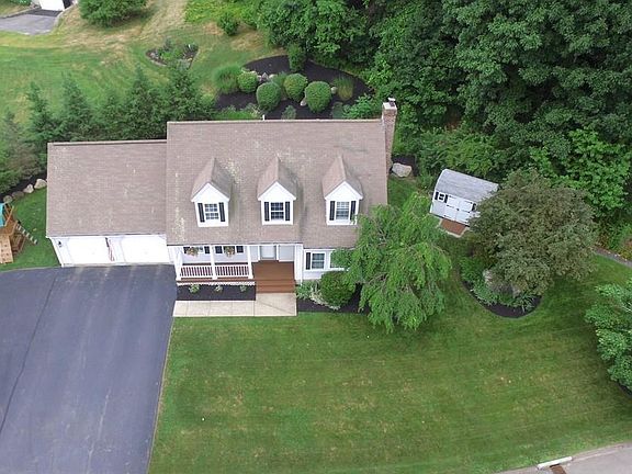 2nd image of 40 Biscuit Hill Dr