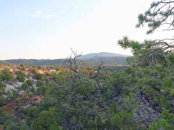 16 End Of The Trail Rd, Santa Fe, NM 87508