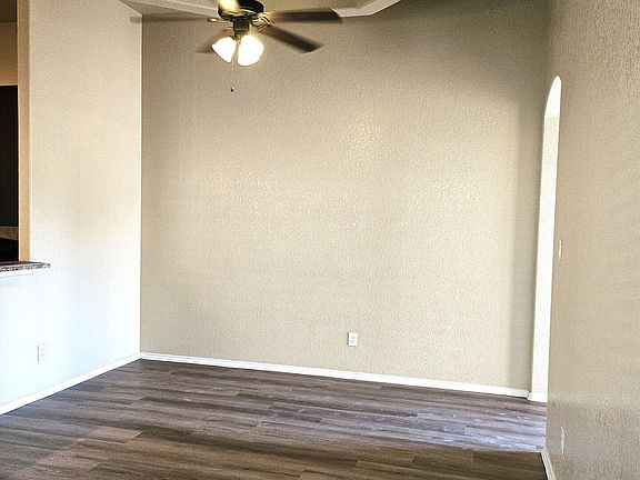 4th image of 260-262 Rosalie Dr