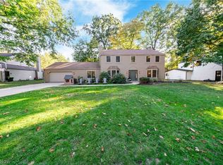 32547 Schooner Ct, Avon Lake, OH 44012