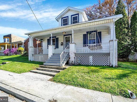 3rd image of 880 E Boundary Ave