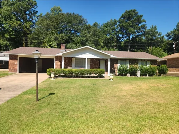 228 Susan Gay St, Pineville, LA 71360