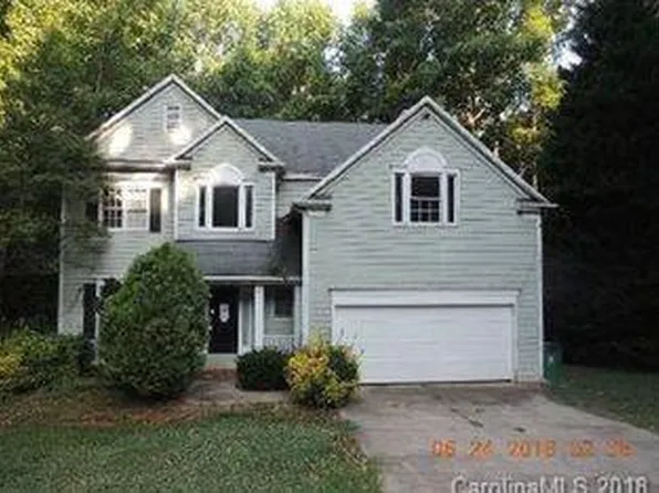 6931 Loretta Pl, Charlotte, NC 28215