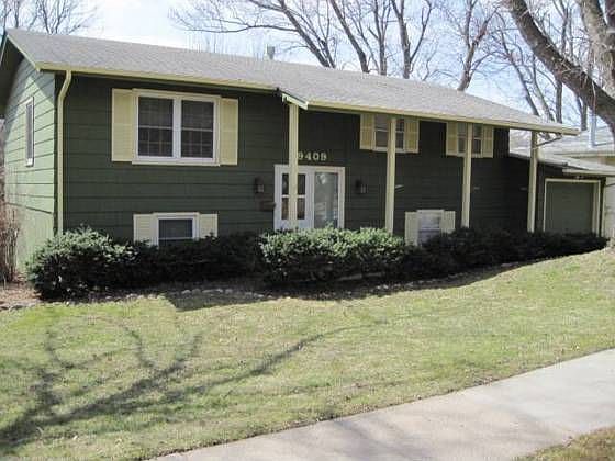1st image of 9409 Meadow Dr