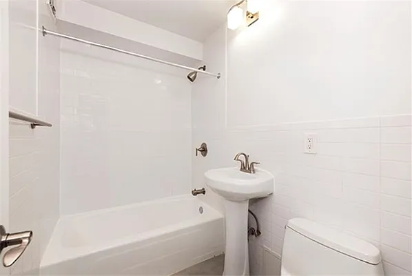 Rented by Buchbinder & Warren | media 11