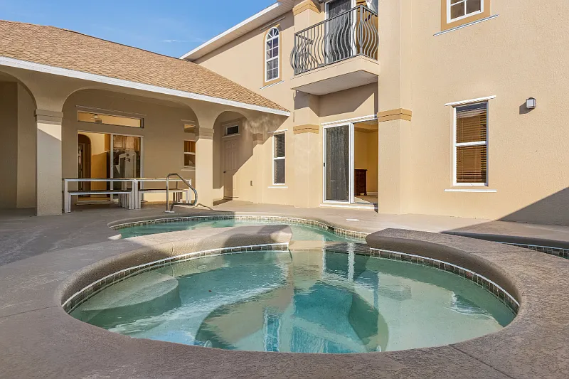 5 bed, 2813 sqft, $4,750 — Photo 4