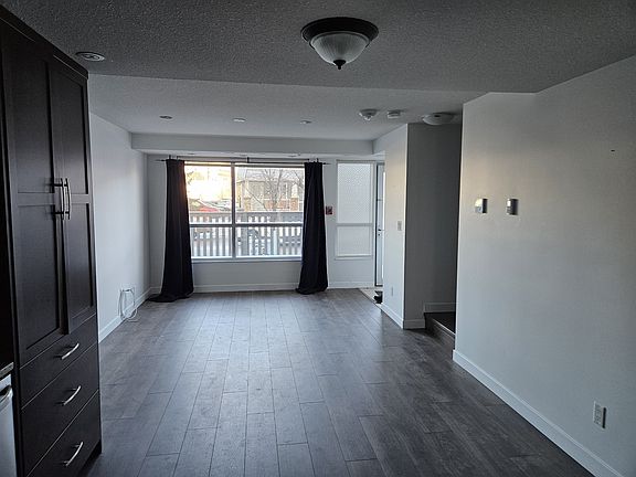 2nd image of 2300 Broad St #101