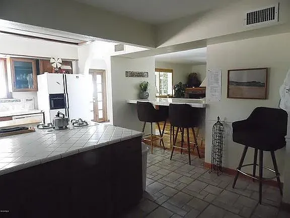 605 N Spur Cir #B — Photo 12