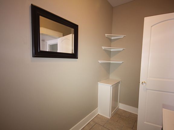 4th image of 198 Hawthorne St APT 11