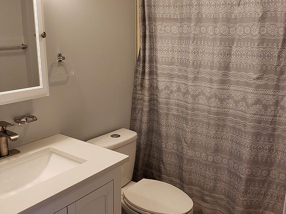 5th image of 7828 Bodkin View Dr #A