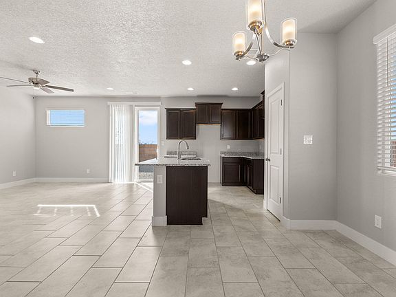 4th image of 1882 Sunrise Ln SE