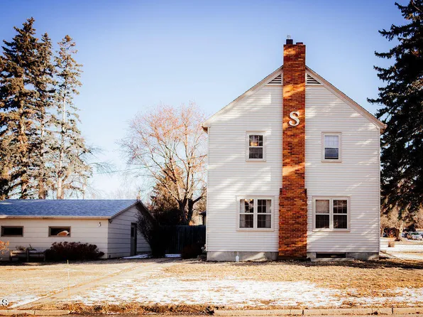 401 6th Ave NE, Jamestown, ND 58401