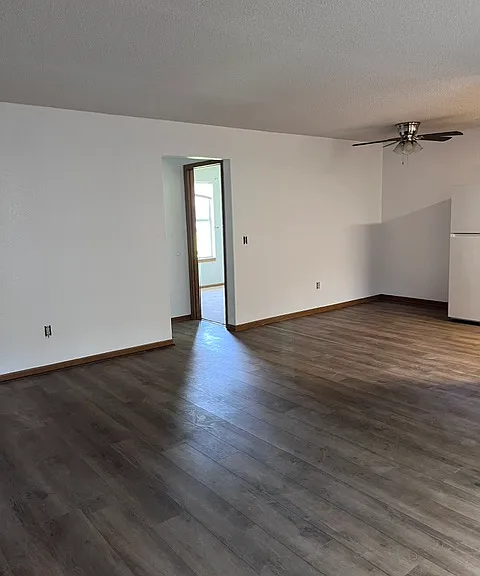 7844 Oakland Dr — Photo 4
