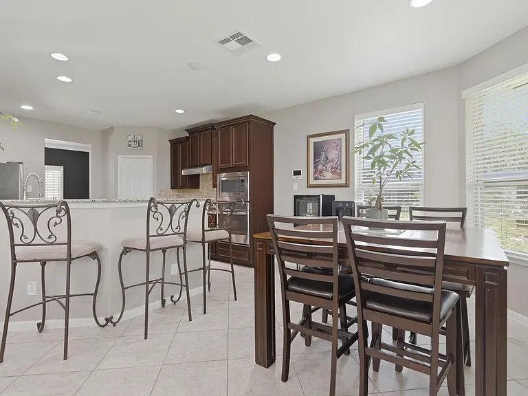 14535 Mountain Cliff Ln — Photo 12