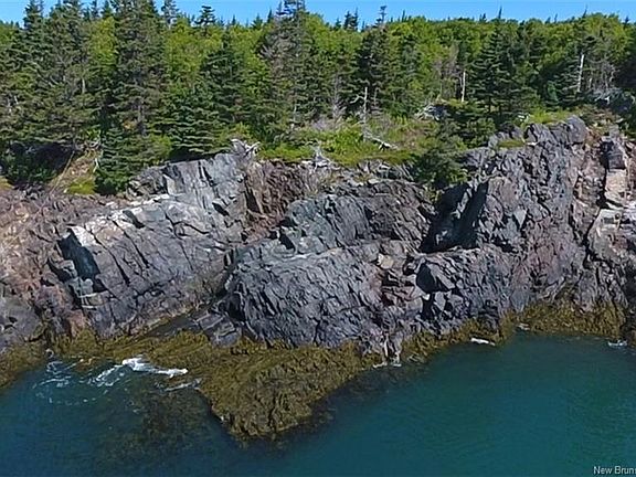 4th image of 244 Fundy Dr