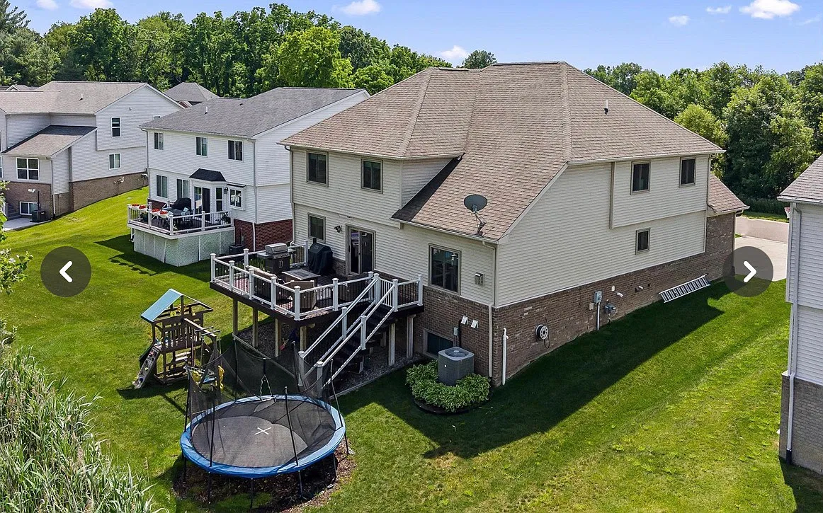4 bed, 4246 sqft, $3,650 — Photo 3