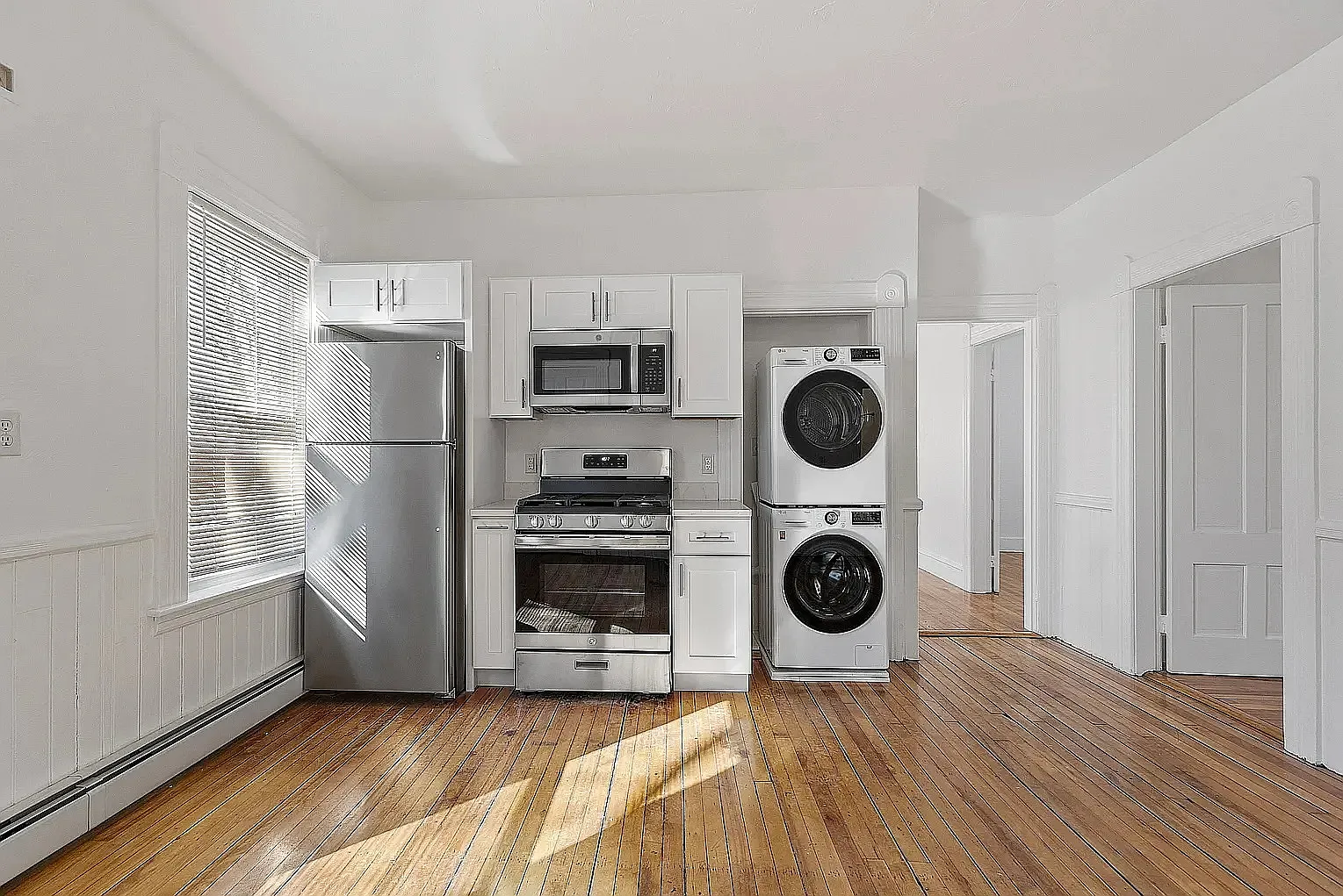 3 bed, 1640 sqft, $2,300 — Photo 1