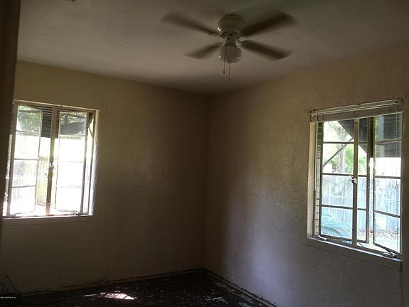 4th image of 1427 King Arthur Ct