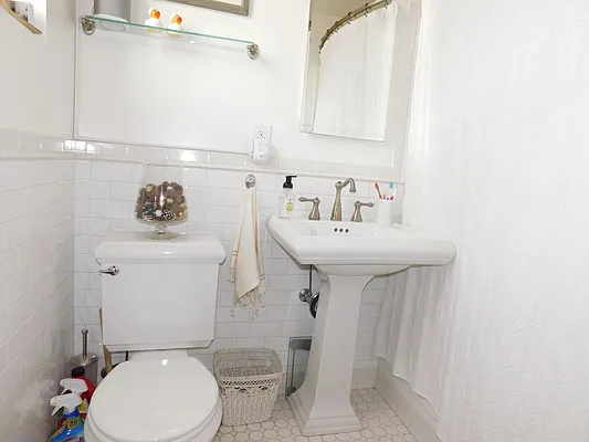 Rented by Compass | media 8