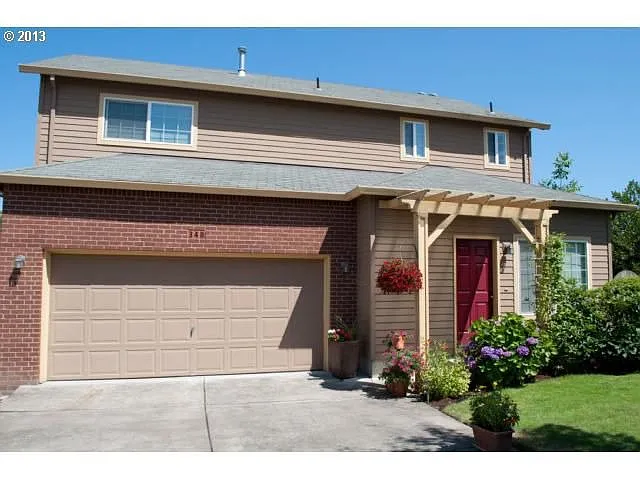 348 SE 70th Ave photo 1