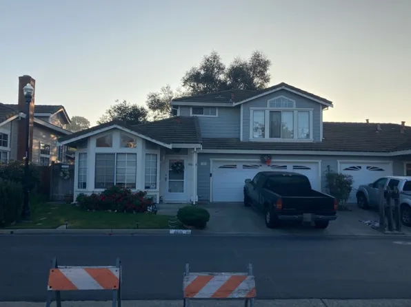 106 Weiss Ct, Hercules, CA 94547