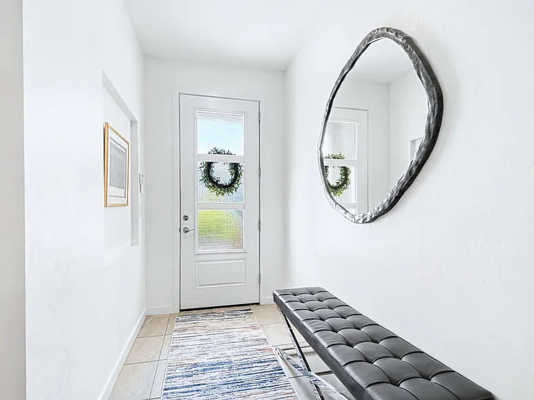 13045 Pembroke Dr — Photo 2