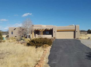 3 Coreopsis Ct, Santa Fe, NM 87508