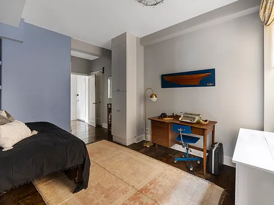 Sold by Compass | media 18