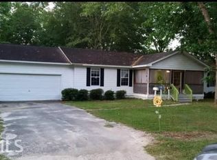 143 Mendes Plum Rd, Glennville, GA 30427