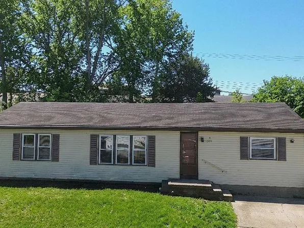 1209 W Green Tree Ln, Bloomington, IN 47403