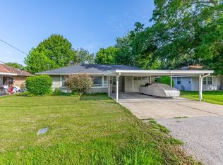 6261 Dave St, Groves, TX 77619
