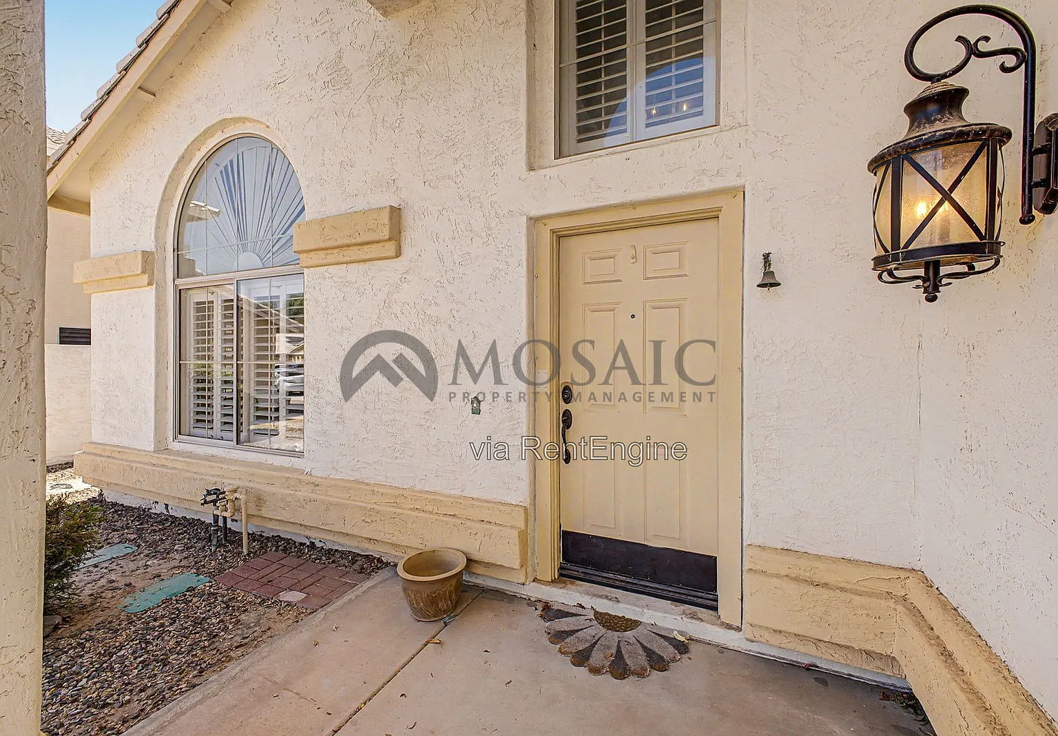 3 bed, 2.5 bath, 2337 sqft, $3,120 — Photo 4