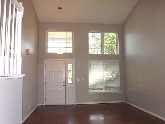 4th image of 184 S Basswood Ct